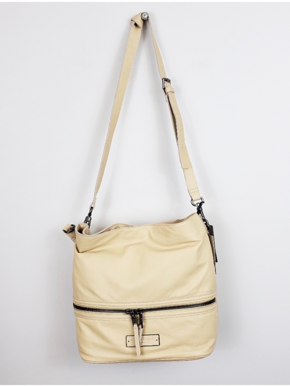 ๐๏ธ Liebeskind Soft Leather Fenja Hobo Satchel/Crossbody - Picture 6 of 9
